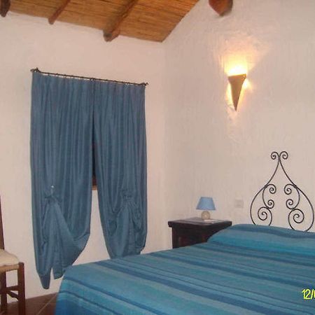 Agriturismo Spridda Panzió Arzachena Szoba fotó