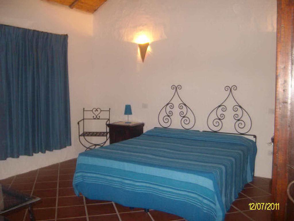 Agriturismo Spridda Panzió Arzachena Szoba fotó