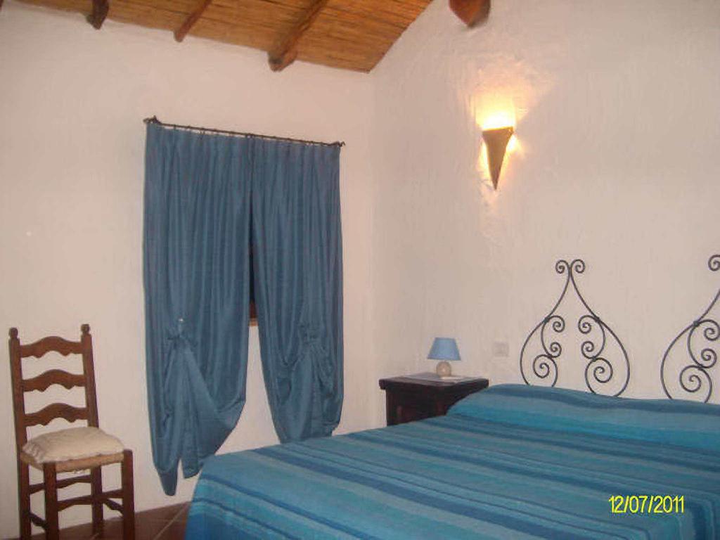 Agriturismo Spridda Panzió Arzachena Szoba fotó