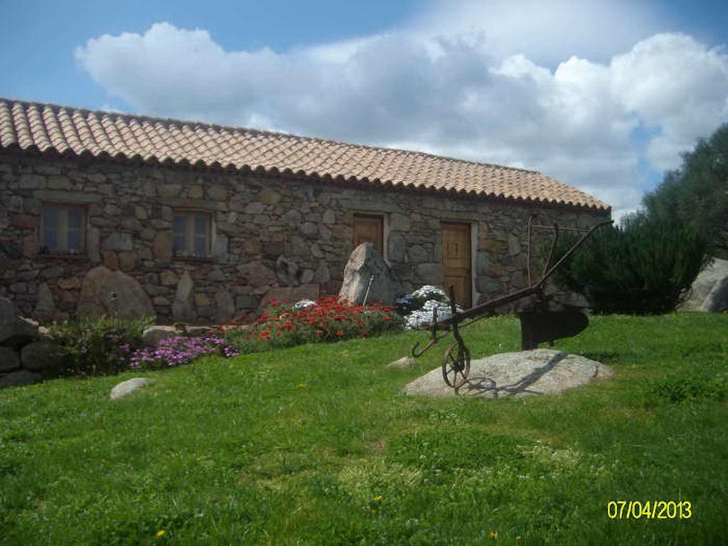 Agriturismo Spridda Panzió Arzachena Kültér fotó